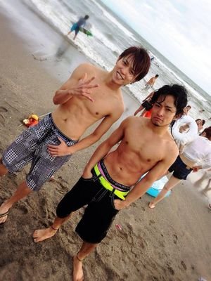 嵐、Kis-My-Ft2、KG
高校野球にはまってます（わら）