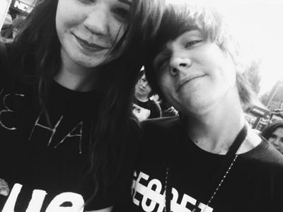 fizzyfambam's profile picture. *Tweets Damon from inside his closet* || Met Damon 6.29.14 || Biggest goal in life is for Damon to follow lbh || Notices: 0 || Fizzy Family Forever