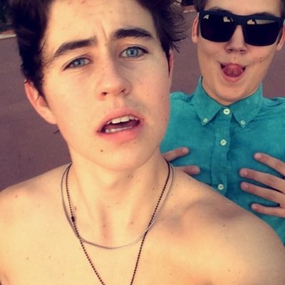 free follow but please follow @AfterEspinosa to keep the follow