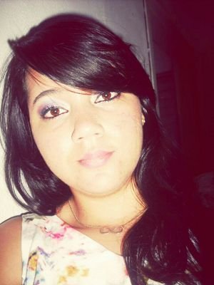 Estudante, 18 aninhos, alegre, brincalhona, amorosa & gentil e fã do @OLeoSantana