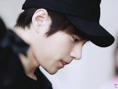 92L | Myungsoo or L ? You decide
