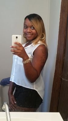 Mother of 1 London Wicker A girlfriend fight for wts mines kno dat
