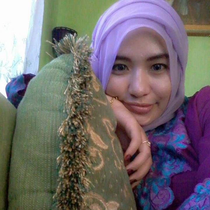 id line : cyy2
instagram : cicyameliamz
path : cici amelia m z