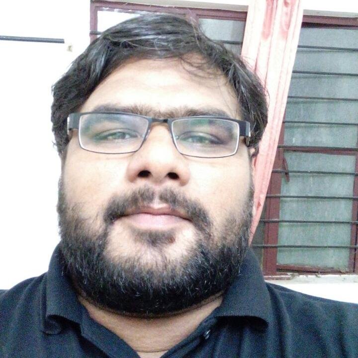 An part-time budding entrepreneur and a typical IT exec... practically speaking, an everyday-going-through-life Indian...