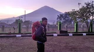 mencintai hanyalahh bahan kehidupan