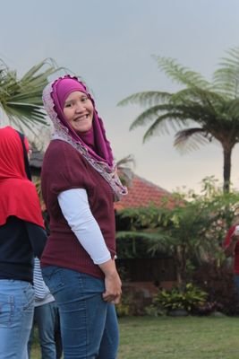 putrisety4wati's profile picture. 