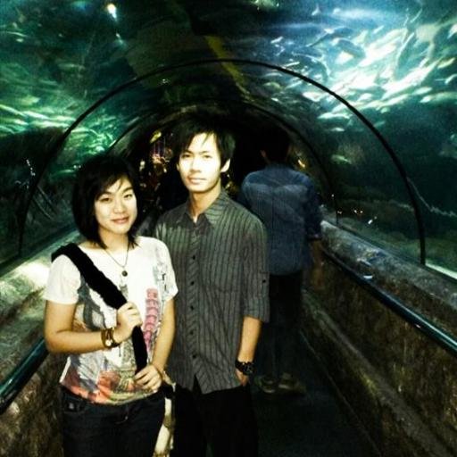 Thriller Lover. Manga addict. City Light seeker. Pianist wannabe. Wingchun Bailong's Girl. Happy now? Stalker? =D