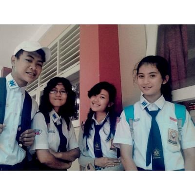 ask.fm: dindayulinka
ig: dinda_revani