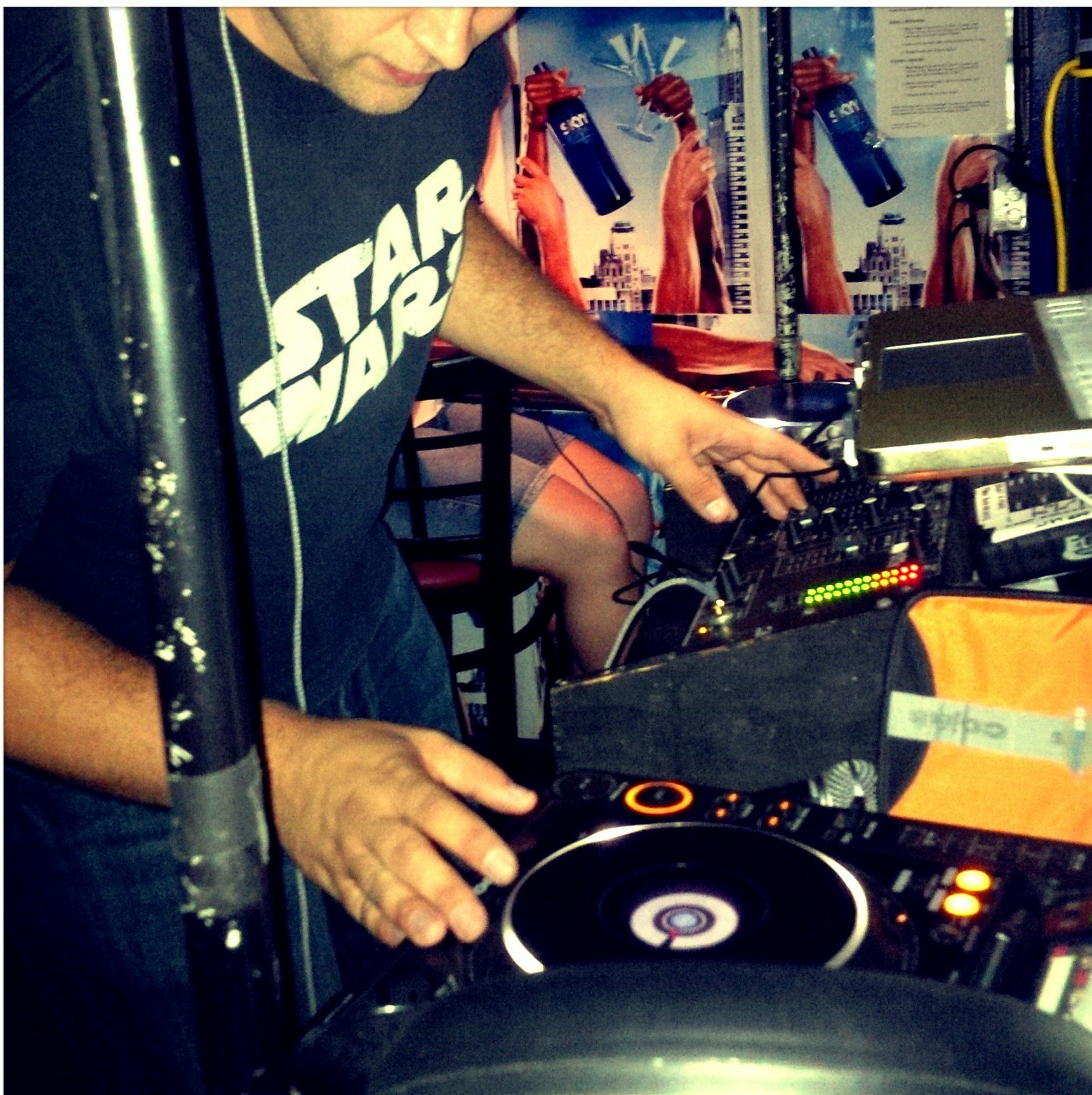 Audio Junkie, Musician, DJ and all around great guy :)   IG:DJJerryMoon
