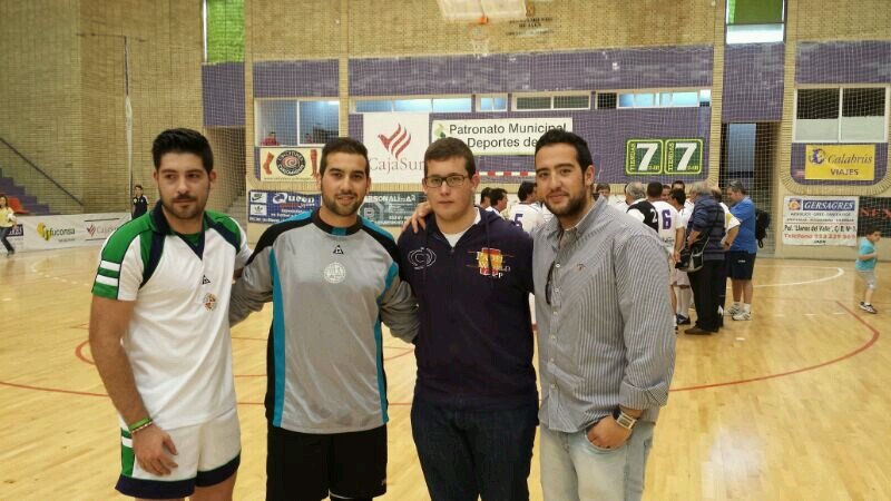 Portero de fútbol sala y cofrade