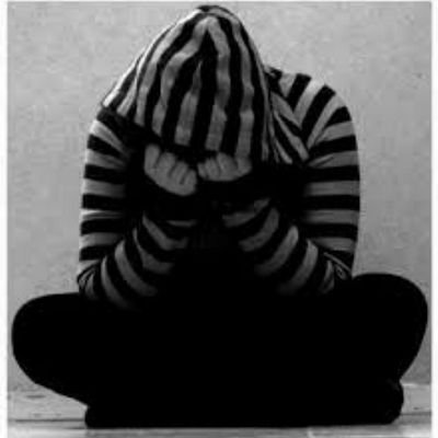 ‏‏‏‏لآ تبكي عـلىآ الدنيآـآ مدآإأم آخرهآإ الرحـيل..~ツ