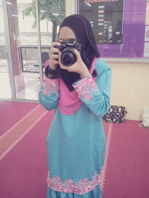 SAYA DAH TAK GUNA AKAUN TWITTER NI LAGI!!FOLLOW MY NEW ACCOUNT @Sofiyahfie
thanks :)
