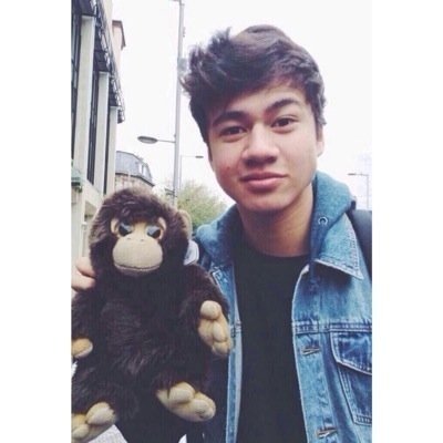 please go n follow @nicolehendrson_ she follows back,almost near goal . · * . · *