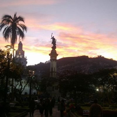 #Quito Luz de América, construyendo una ciudad sostenible para todos y todas, para vivir, para el #BuenVivir.