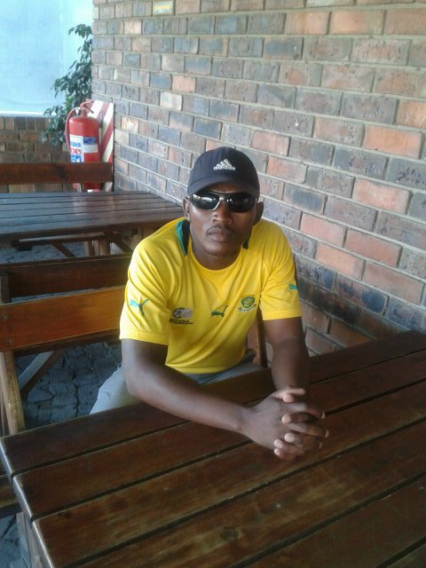 Amo_34546's profile picture. Respect,trust,care and hope for the best that how to life is