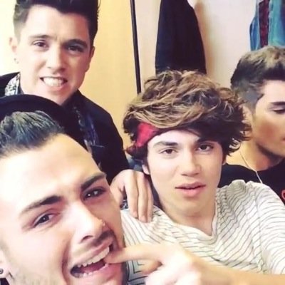 Hi, this is @cuthbertsbaex, @Kate_Murphy_ and @LovingShellet this account is to help you jcats with a JJ, Josh, George, Jaymi and Band Acc follow x
