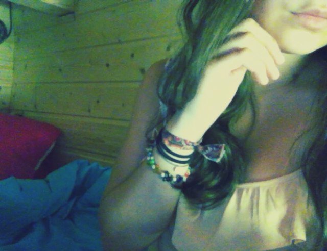 14yo. || ☀ || » libre comme l'air. jbédave tellement que mes gosses riront à la naissance.