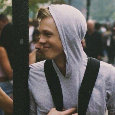 CASPY LEE || Sugg & Troyler || The Boys || Osborn Princess || follow and ask for follow back ;) || PIZZA and More PIZZAs