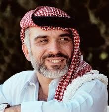 كأنَّ الزمانَ الوحيدَ زمانُكِ أنتِ.. كأنَّ جميعَ الوعود تصبُّ بعينيكِ أنتِ..