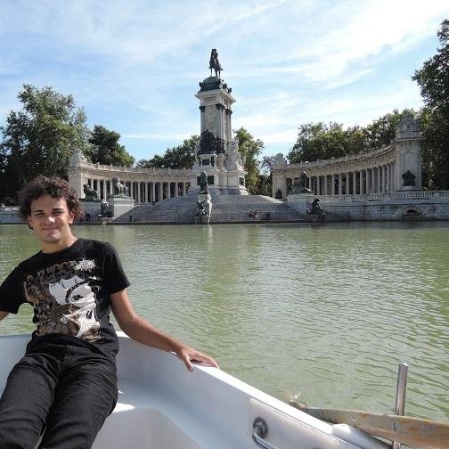 University of Belgrade/Aristotle University of Thessaloniki 🎓
Anthropology 🗿
Digital Media, Journalism and PR 🌍📱
Languages 🇬🇧🇪🇸🇺🇦🕊️🇷🇺🇬🇷