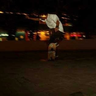 onar_elly's profile picture. 