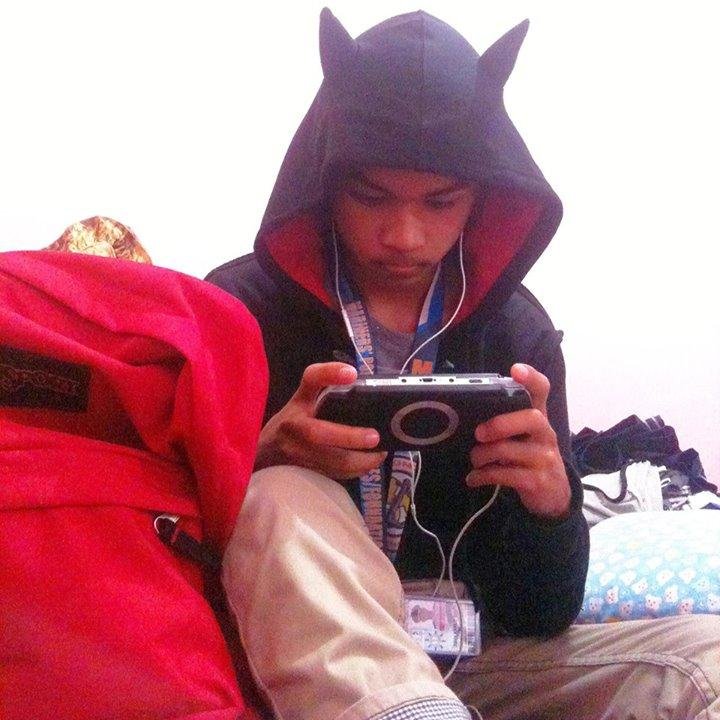 Typical internet ninja. Twitter junkie. Problem solver. Social media geek. Gamer. Thinker. Introvert Hater.