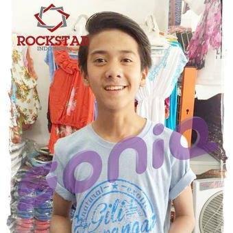 Ingi Jadi Anak Yng Sukses,Dan Bisa Bahagiakan ORTU,Dnn Juga Insya Allah Cta''qu Bsa Tercapai....Amin (Raja Selfie)