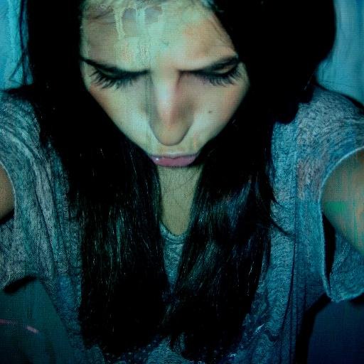 Dibujo y escribo. Indie y poco mas. Art is my way of survive. Mi other tw: @pauliromeroL