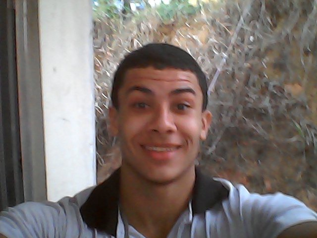 Abre os braços e me namora =)