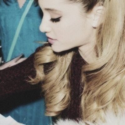 Supporting ariana grande and one direction :)