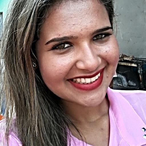 As coisas se arranjam,
não é preciso empurrar
com tanta força.
___ Clarice Lispector