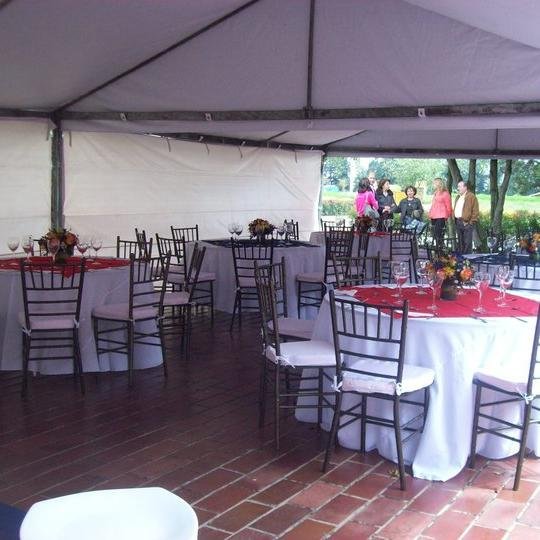 Directora de eventos en Elegant Gourmet; capacitada para realizar eventos familiares y empresariales; calidad y cumplimiento...