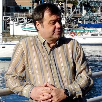A lover of both business and the written word, I operate as a freelance writer, helping to provide editorial support for business owners across the region.
