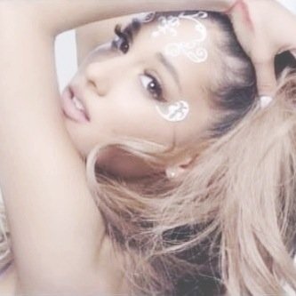 @BethanyMota & @carlyraejepsen  followed

@No1ArianaGrande