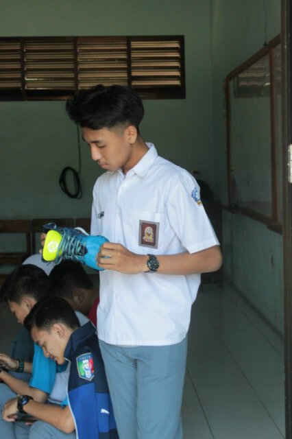 gskrchaerul's profile picture. LIVING OFF THE WALL