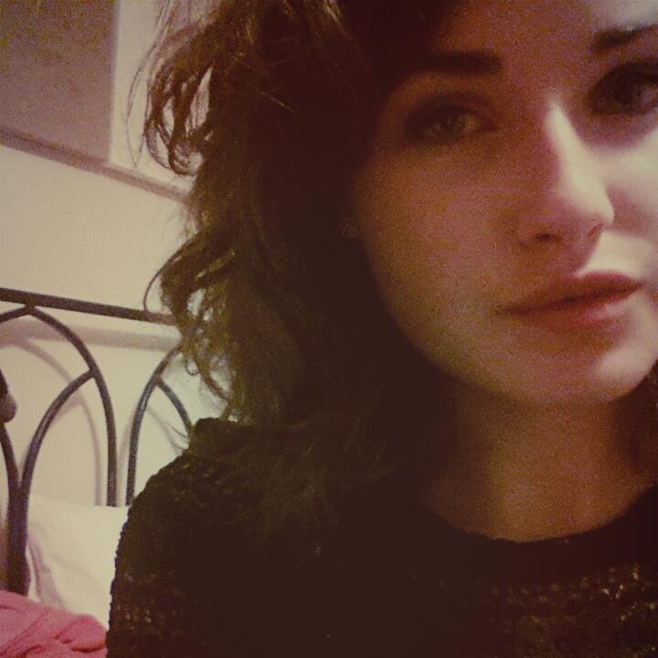 NickyMo96's profile picture. Short and sweet, kinda  | Music is my everything, chemical engineering degree come at mee