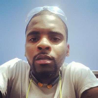 money hungry, family first, proud father. meet me at the TOP