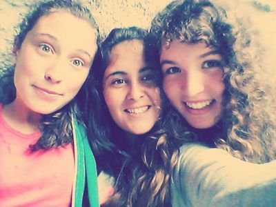 97. |Hay un amigo en mi|  Let your smile change the world, but do not let the world change your smile.