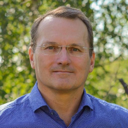 eLearning professional and owner of Triglyf AB, Sweden. Member of the Swedish Learning Awards jury. Springboard Diving is a passion.