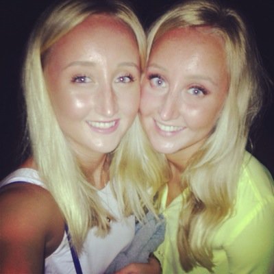 ellsbelllsss's profile picture. There's two of me.