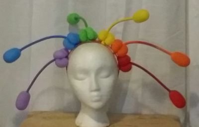 Balloon artist and face painter.