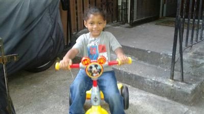 maniaccakey19's profile picture. 