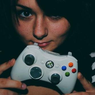 Amante del trolleo intenso, amo los videojuegos, no me digas gamer.