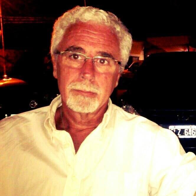 DrBonet's profile picture. Abogado