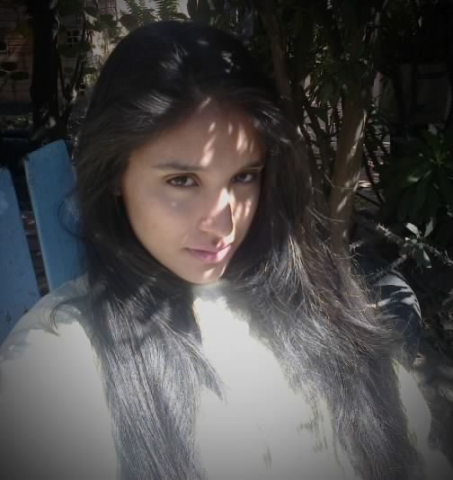 Tanto hace por tu fama, quien te envidia como quien te alaba!!!!