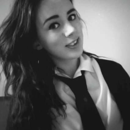 Lizziee_Gates's profile picture. The Pretty Reckless | Avenged | Alice in Chains | Pearl Jam | The Doors | Asking Alexandria | I'm obsessed with Ben Bruce I follow back | :33