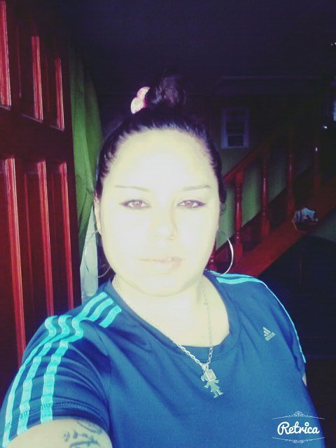 ola bueno yo soy simpatica amable y tengo ojos cabe soy alta y me envanta estar con mi pololo