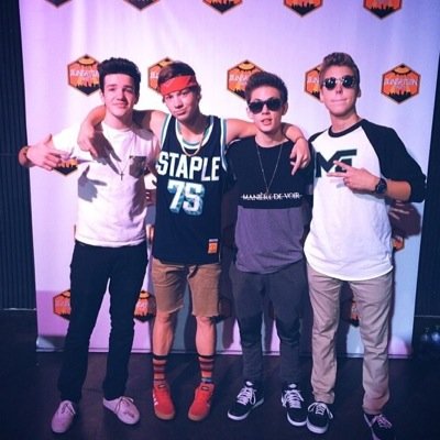 obsessed with viners,you tubers and justin bieber.