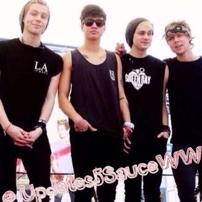 PUNK ROCK PEOPLE BEING PUNK ROCK ABOUT A PUNK ROCK BAND Julie/Mickey/Lisa/Megan/Rebecca/Rachel