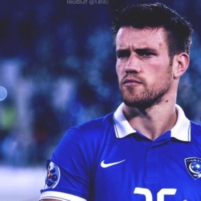 لكم الحياه ولي امي #والهلال.استغفرالله